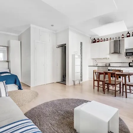 Wehost Spacious Studio Near Metro Kallio Apartmán *