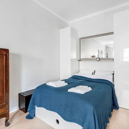 Apartamento Wehost Spacious Studio Near Metro Kallio